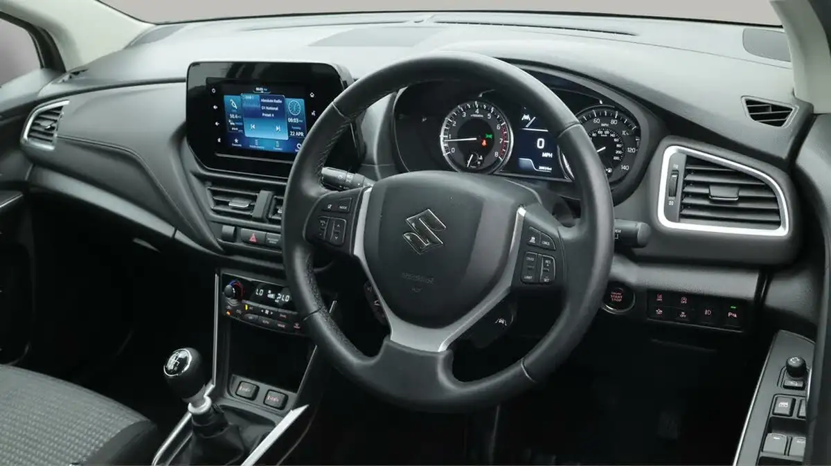 2023-suzuki-s-cross-14-boosterjet-motion-big-9