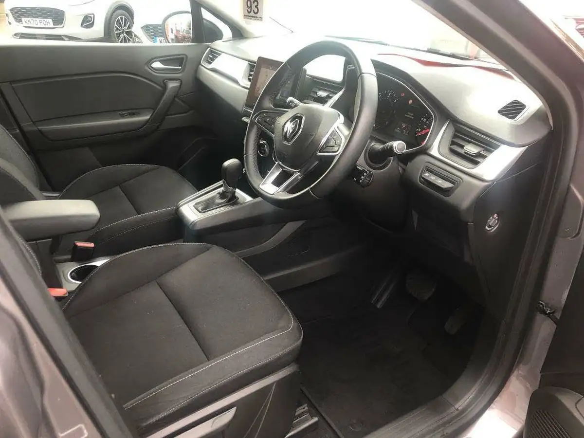 2021-renault-captur-15dci-iconic-115bhp-edc-auto-big-10