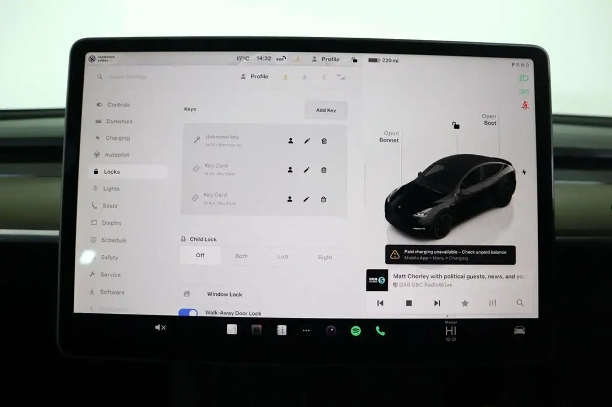 2023-tesla-model-y-e-performance-big-35