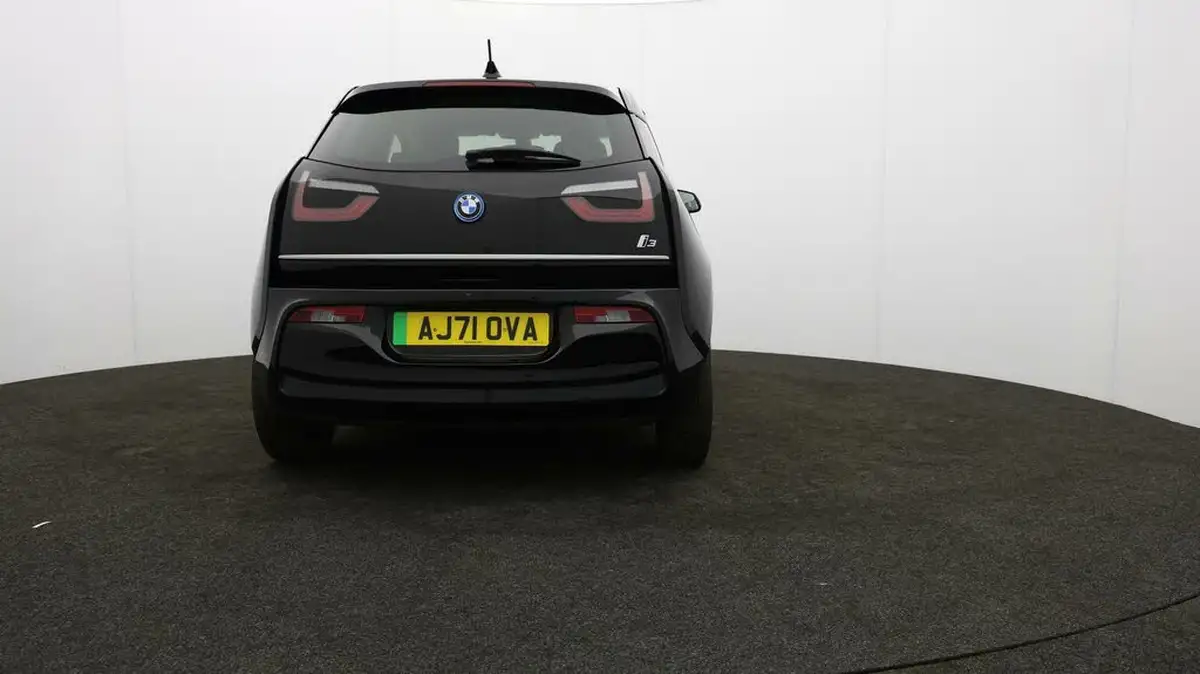 2022-bmw-i3-e-120-ah-big-5