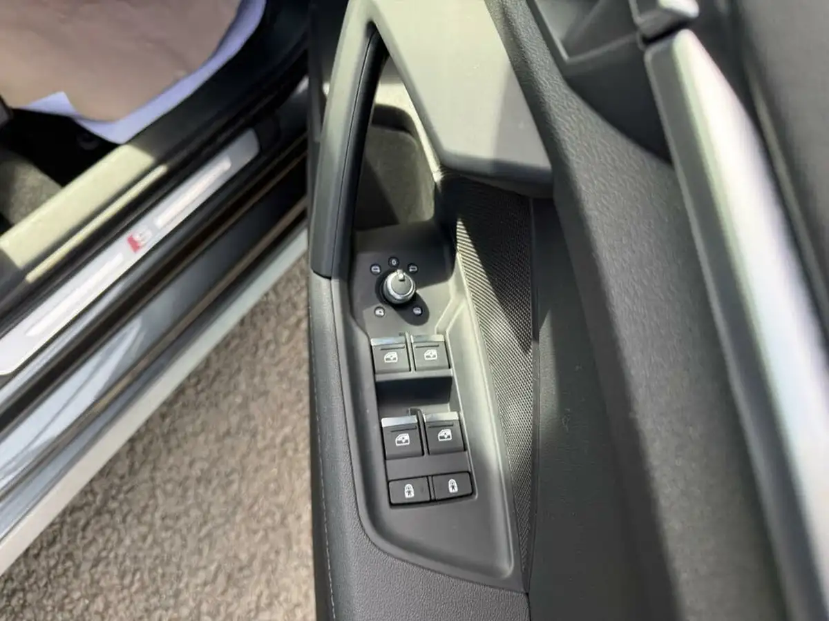 2023-audi-a3-10-30-tfsi-s-line-sportback-5d-tronic-big-27