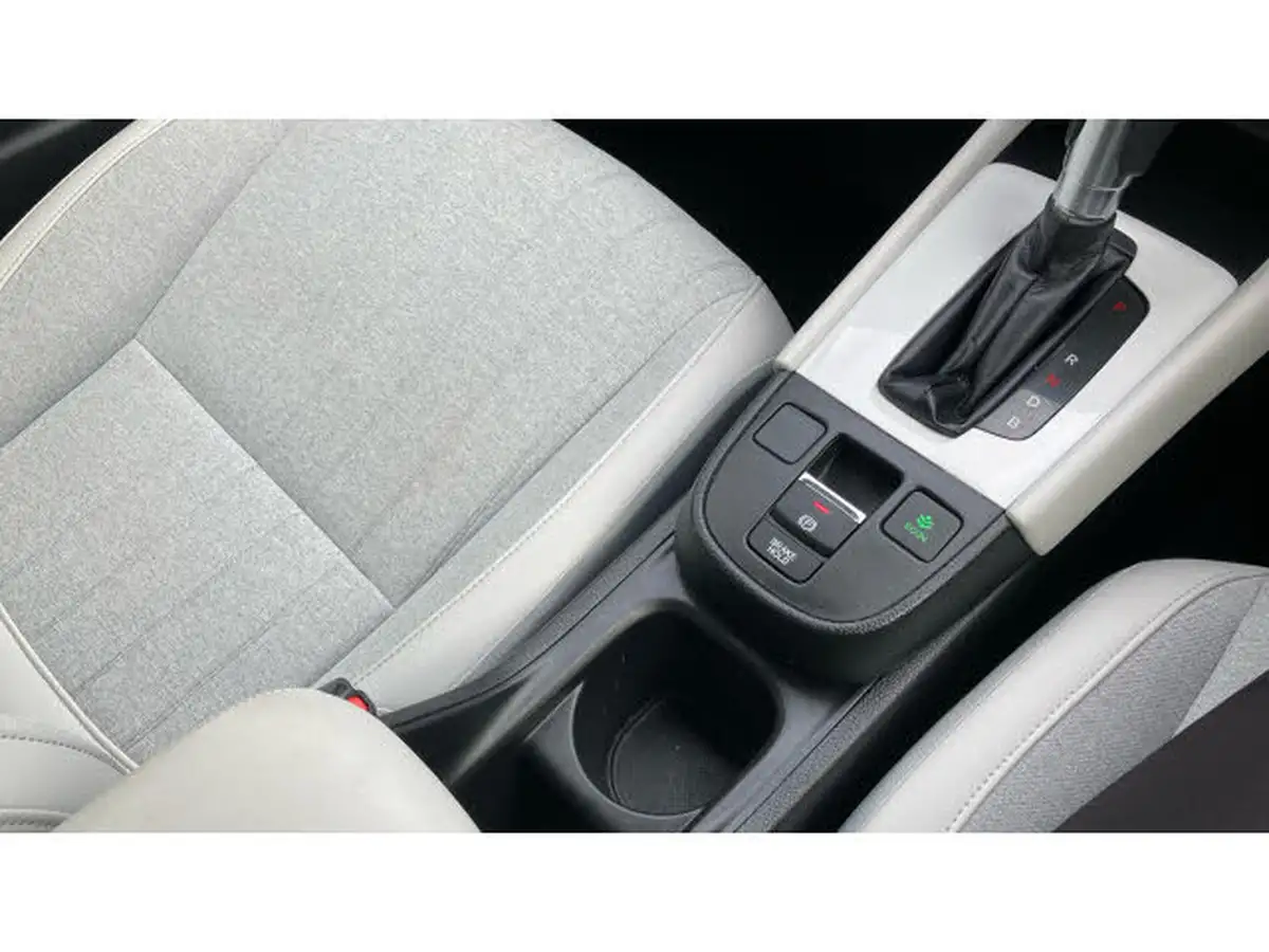 2021-honda-jazz-15-i-mmd-ex-107ps-big-41