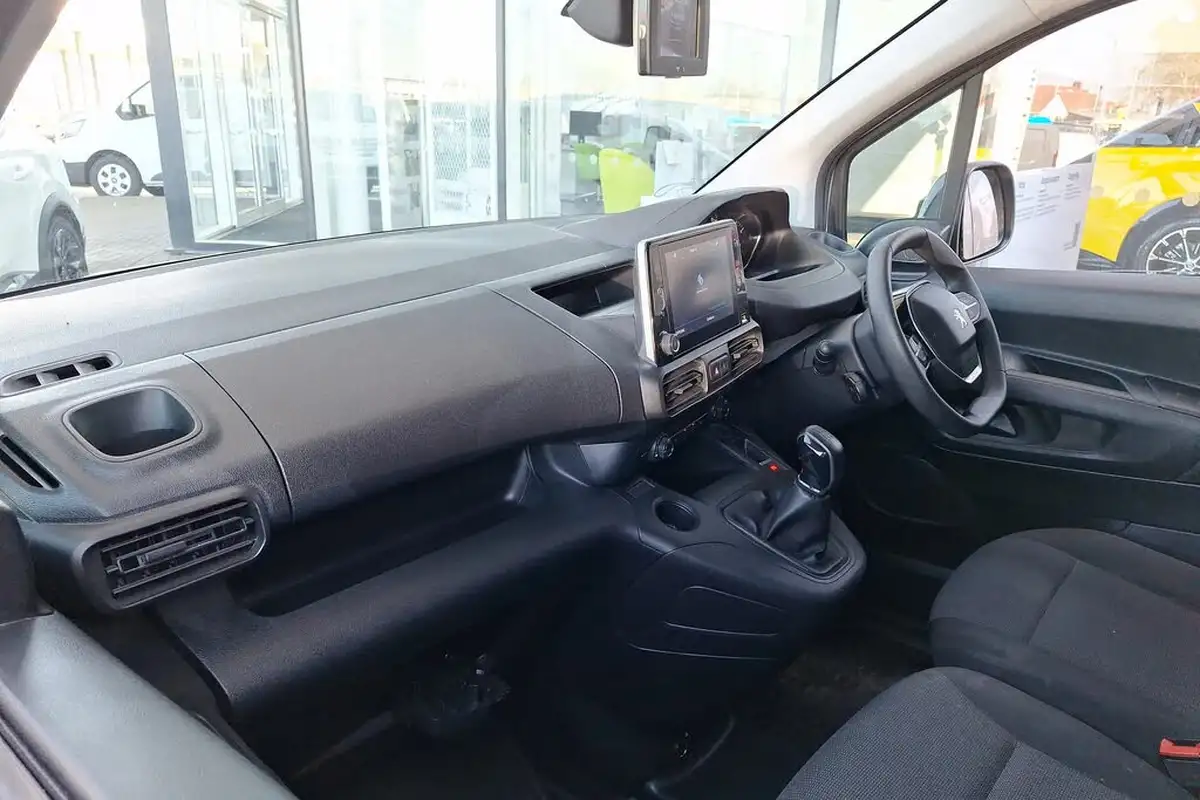 2021-peugeot-partner-15-bluehdi-1000-asphalt-100ps-eu6dt-big-29