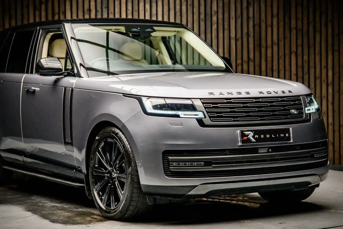 2022-land-rover-range-rover-30-p440e-se-big-11