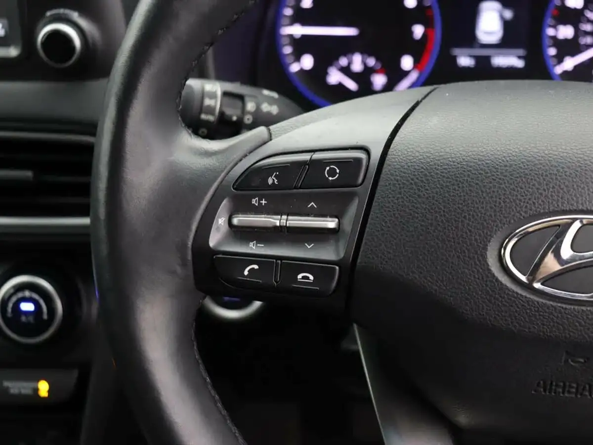 2017-hyundai-kona-10-t-gdi-premium-se-big-28