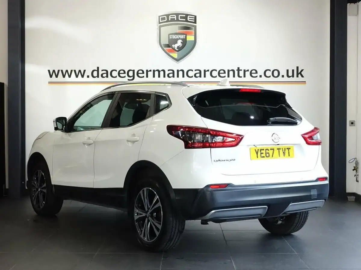 2017-nissan-qashqai-12-dig-t-n-connecta-big-6