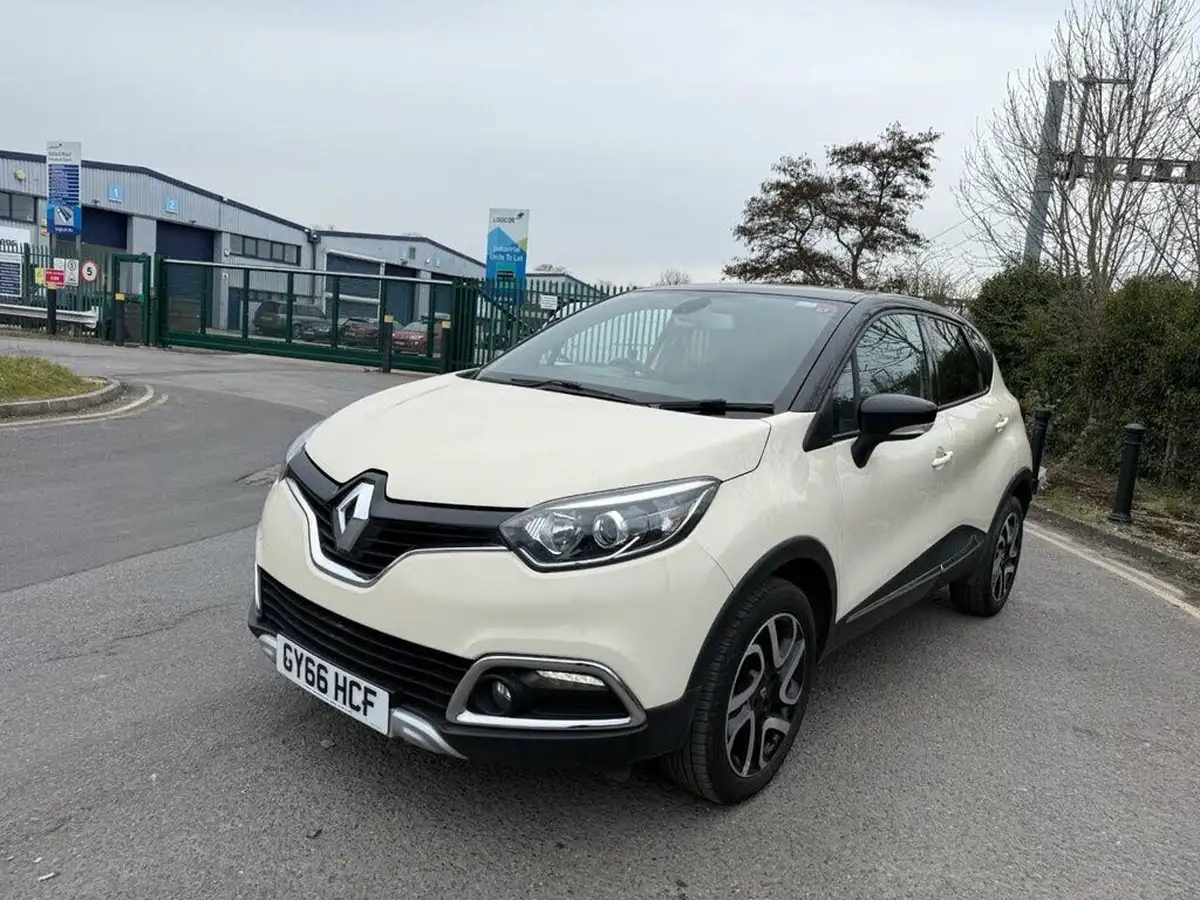 2016-renault-captur-09-signature-nav-big-18