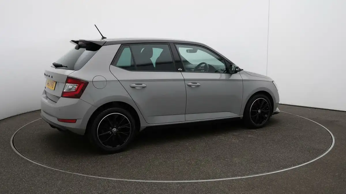 2021-skoda-fabia-10-tsi-monte-carlo-95ps-hatchback-dsg-big-45