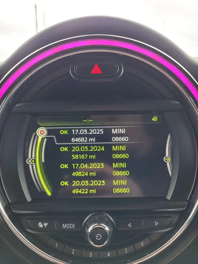 2017-mini-cooper-15-cooper-seven-chili-3d-big-19