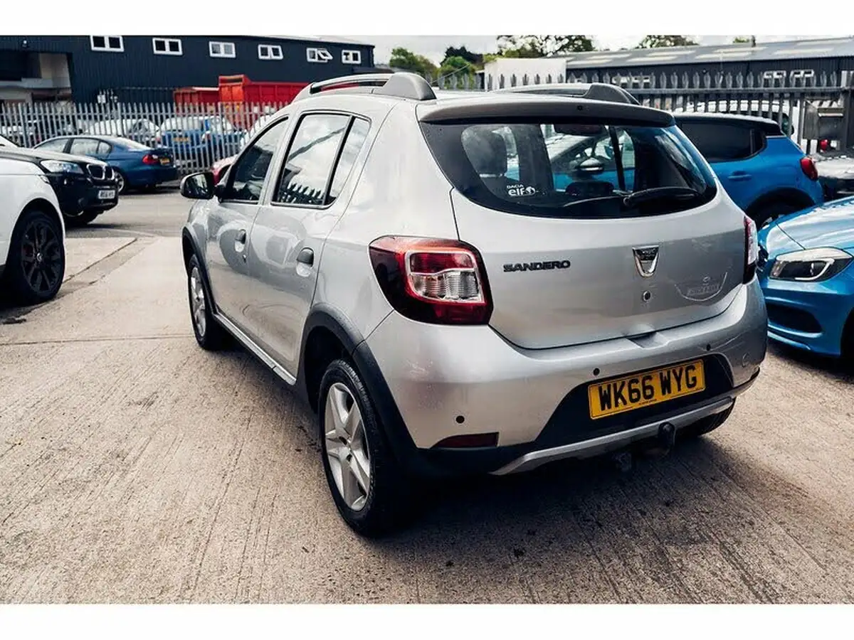 2016-dacia-sandero-stepway-15dci-laureate-big-5
