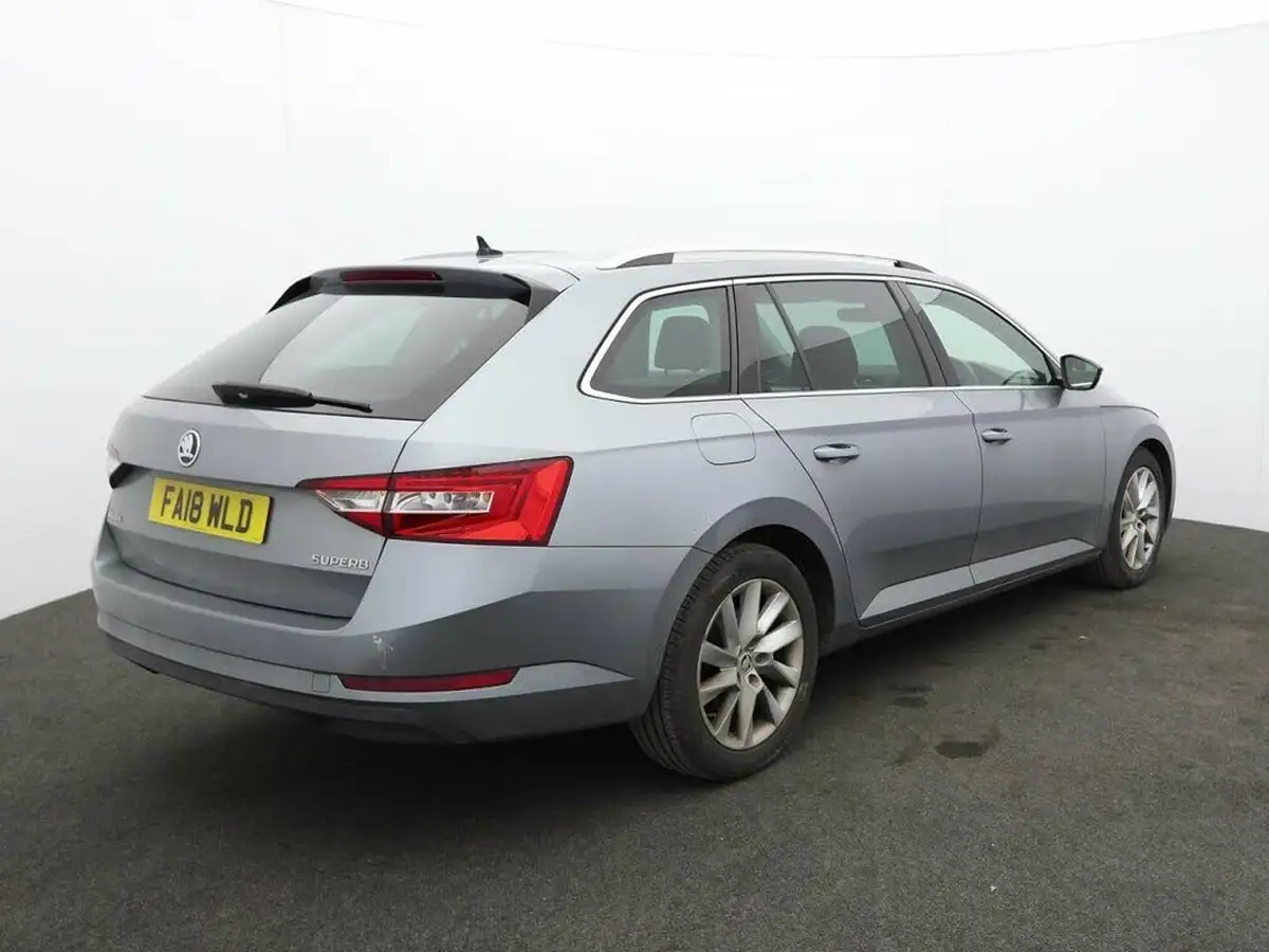 2018-skoda-superb-16tdi-se-technology-ss-estate-big-6