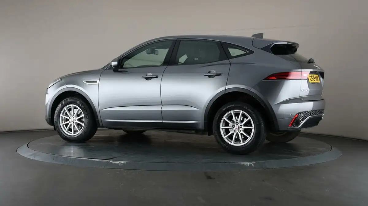 2019-jaguar-e-pace-20-i4d-r-dynamic-150ps-big-69