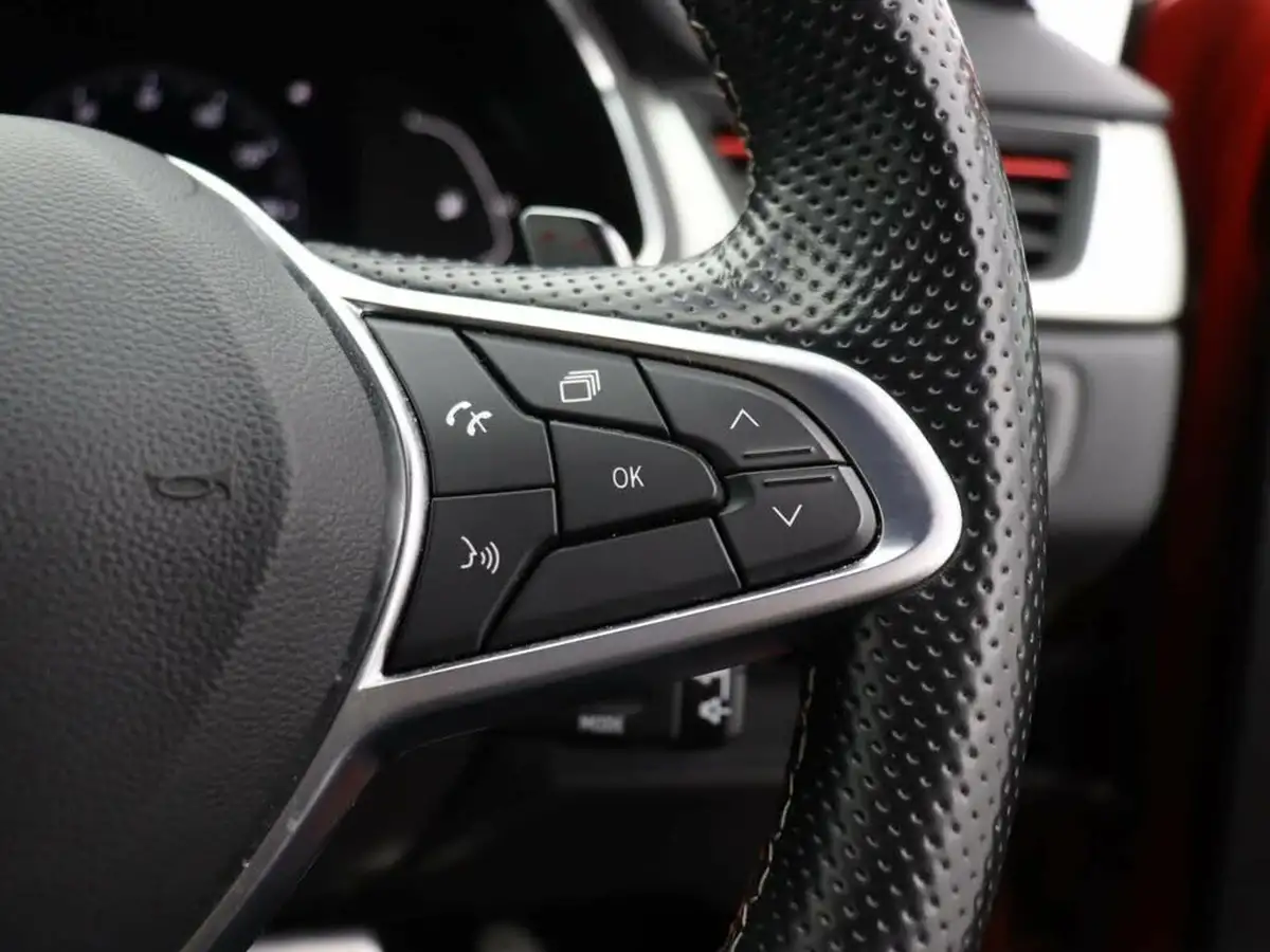2022-renault-captur-13-tce-rs-line-edc-auto-big-23