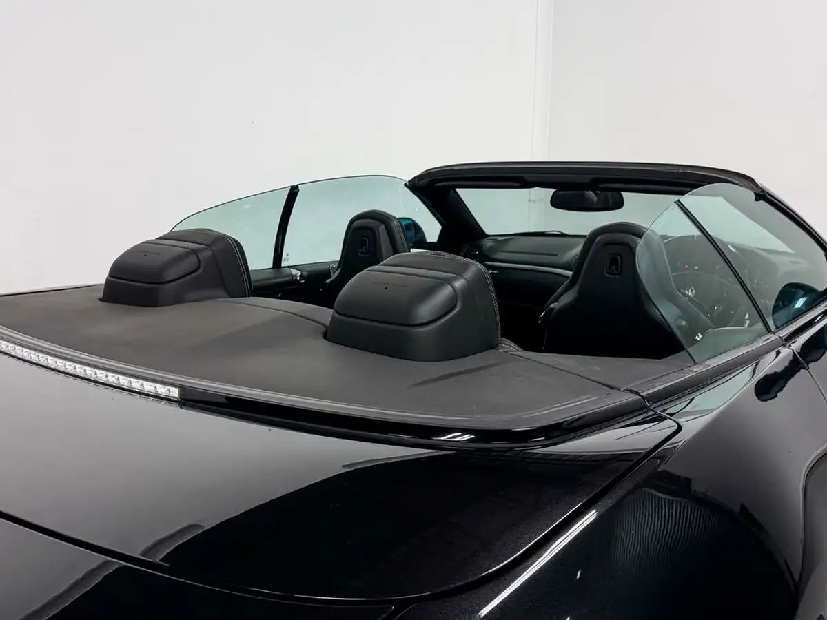 2015-maserati-grancabrio-47-sport-big-8