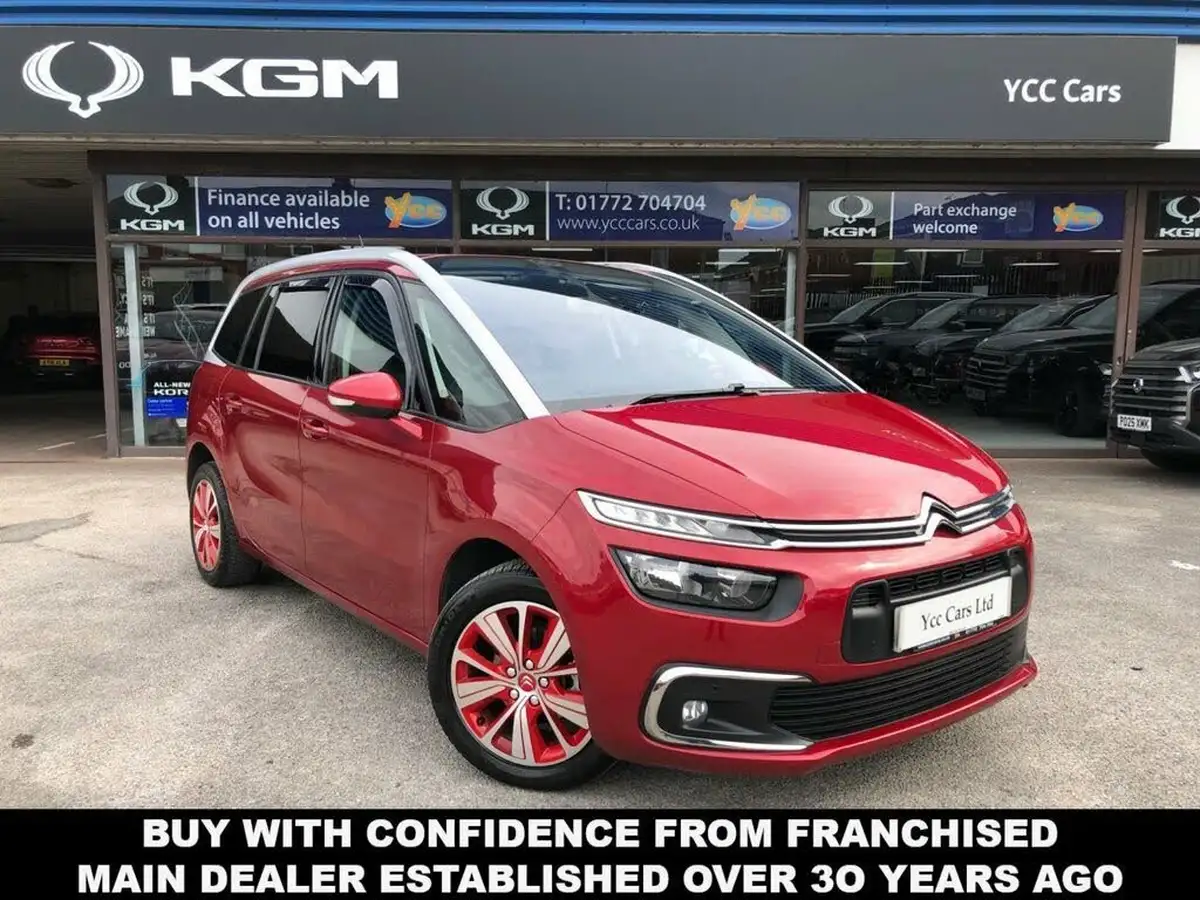 2019-citroen-grand-c4-spacetourer-15bluehdi-feel-big-0