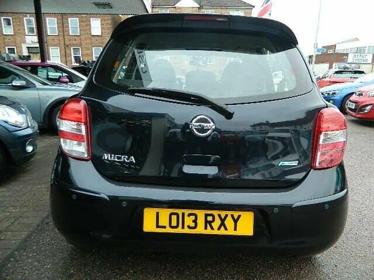 2013-nissan-micra-12-tekna-79bhp-big-3
