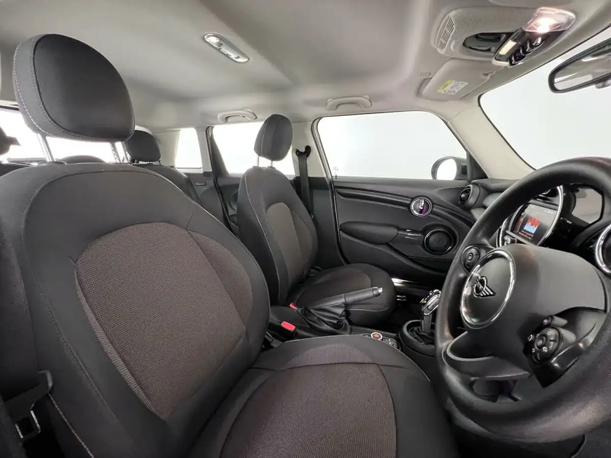2020-mini-countryman-15-cooper-classic-auto-big-11