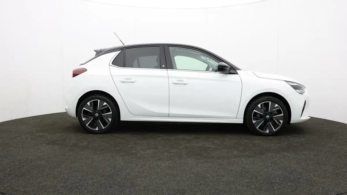 2021-vauxhall-corsa-e-elite-premium-big-31