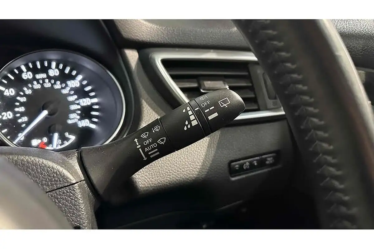 2018-nissan-qashqai-12-dig-t-acenta-big-27