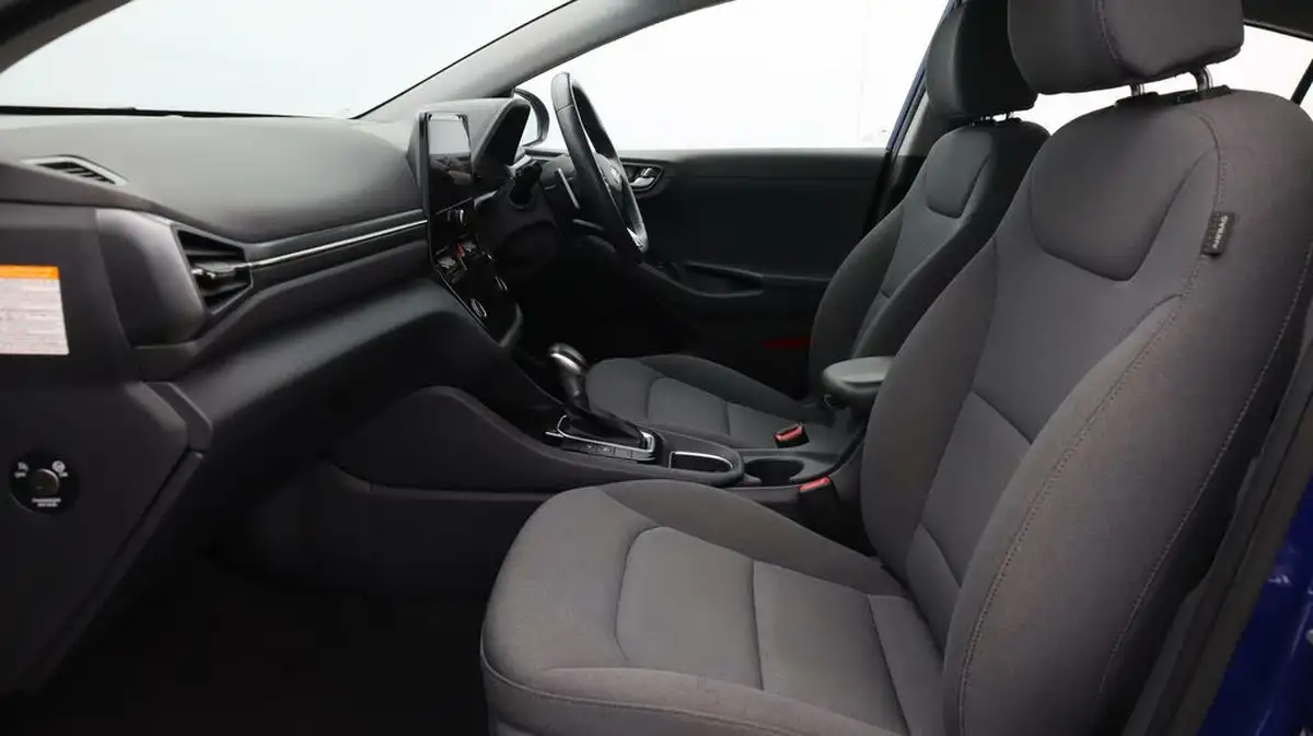 2020-hyundai-ioniq-16-gdi-premium-hybrid-big-13