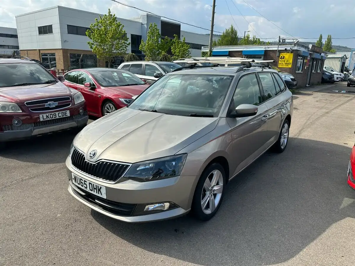 2015-skoda-fabia-14tdi-se-l-90ps-estate-big-2