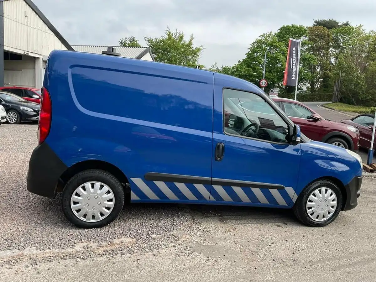 2014-fiat-doblo-cargo-13jtd-sx-tecnico-big-59