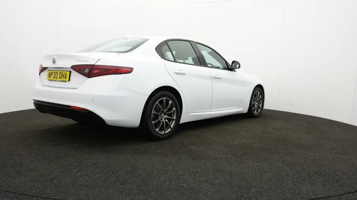 2020-alfa-romeo-giulia-22td-super-158bhp-ss-big-77