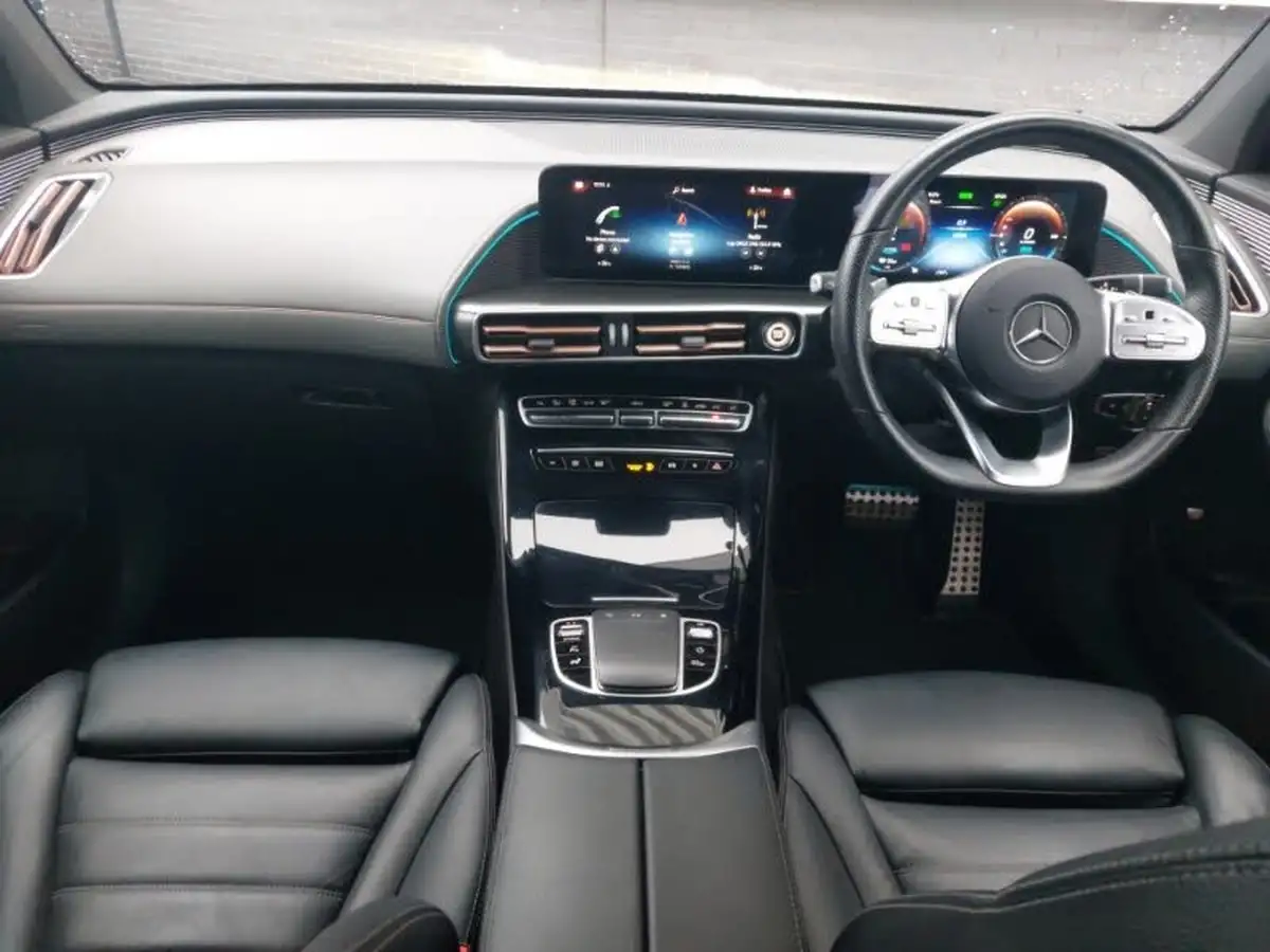 2021-mercedes-benz-eqc-e-eqc-400-amg-line-big-2