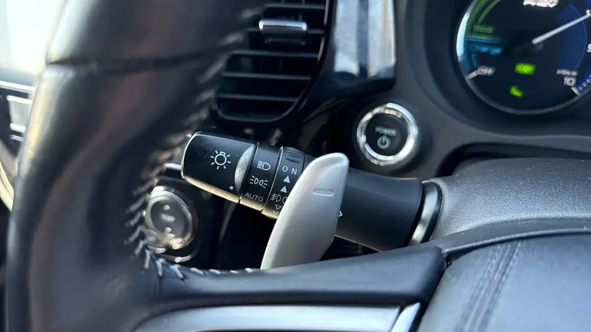 2019-mitsubishi-outlander-24-4h-phev-big-28