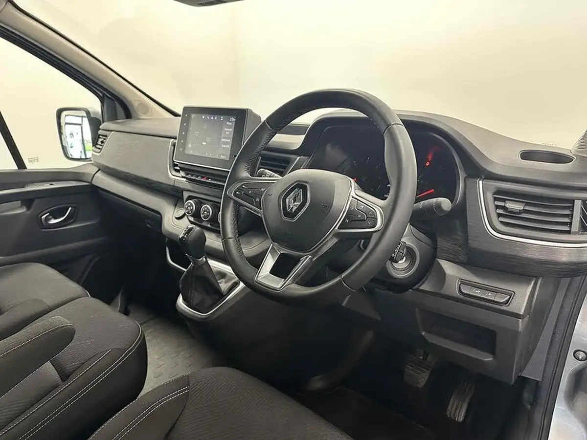 2023-renault-trafic-20dci-sl30-150-extra-eu6d-edc-auto-big-8