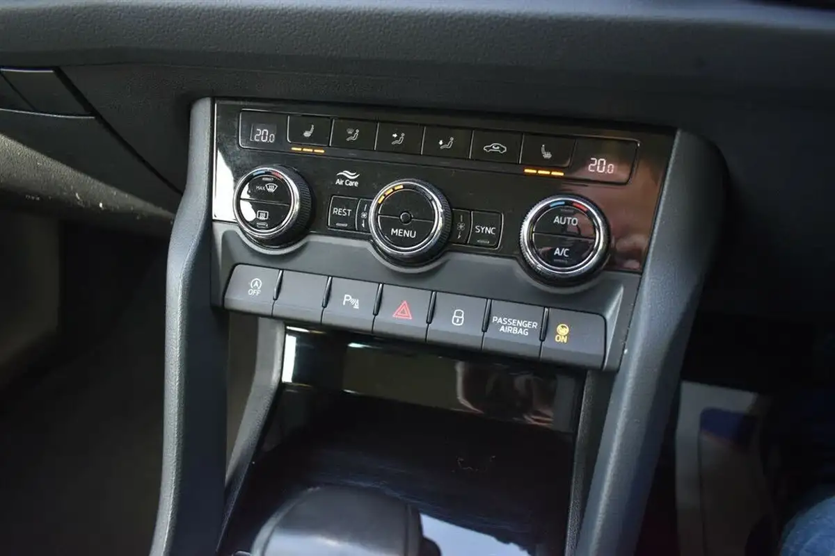 2021-skoda-kodiaq-15-tsi-se-drive-7-dsg-big-19