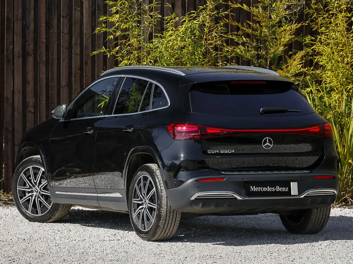 2024-mercedes-benz-eqa-e-eqa-250-amg-line-executive-big-1