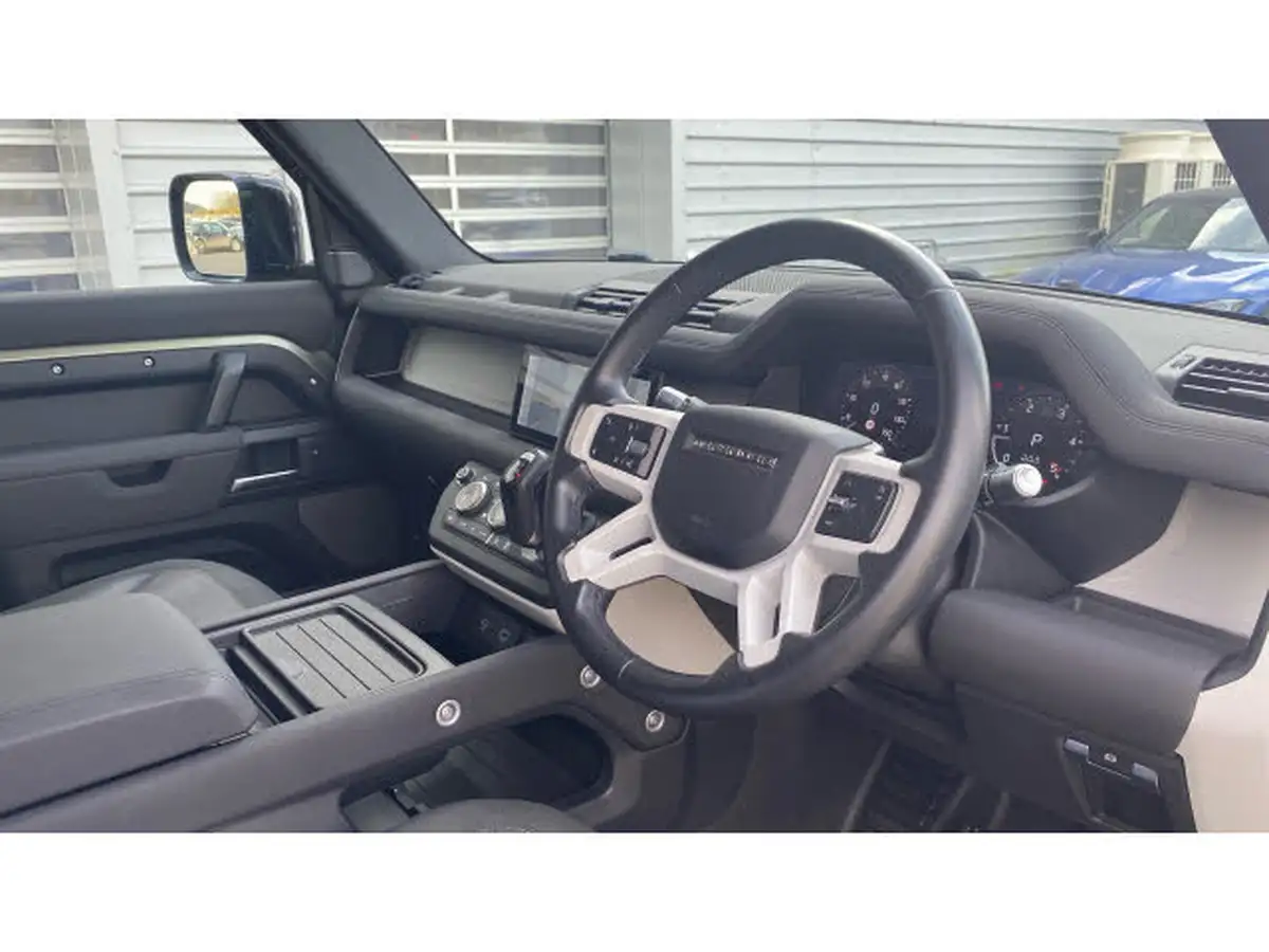 2020-land-rover-110-defender-20-d240-s-110-big-36