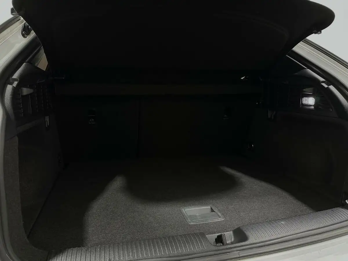2019-audi-q2-10-30-tfsi-s-line-big-44