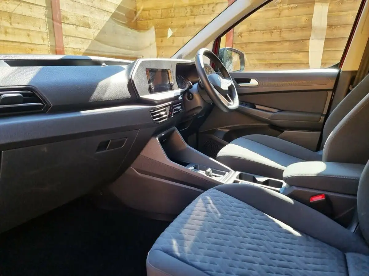 2023-volkswagen-caddy-15-tsi-maxi-life-big-18