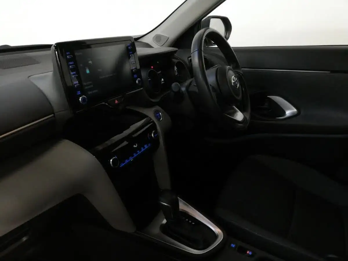 2021-toyota-yaris-cross-15-vvt-i-icon-big-4