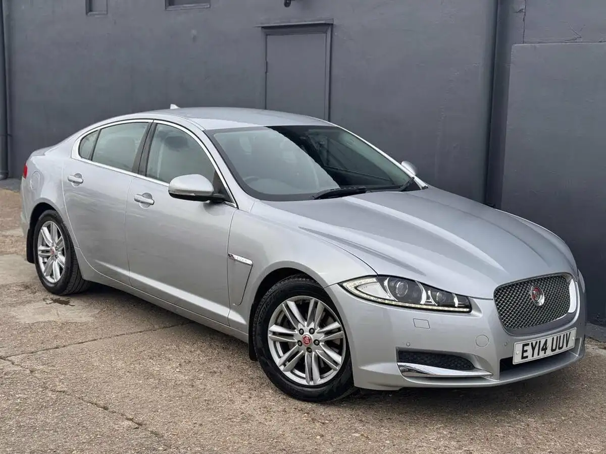 2014-jaguar-xf-22td-luxury-163ps-saloon-4d-big-4