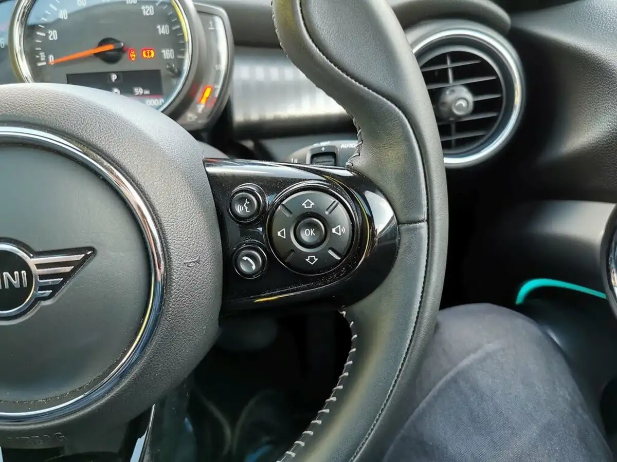 2021-mini-cooper-15-cooper-exclusive-series-ii-hatchback-5d-auto-big-53