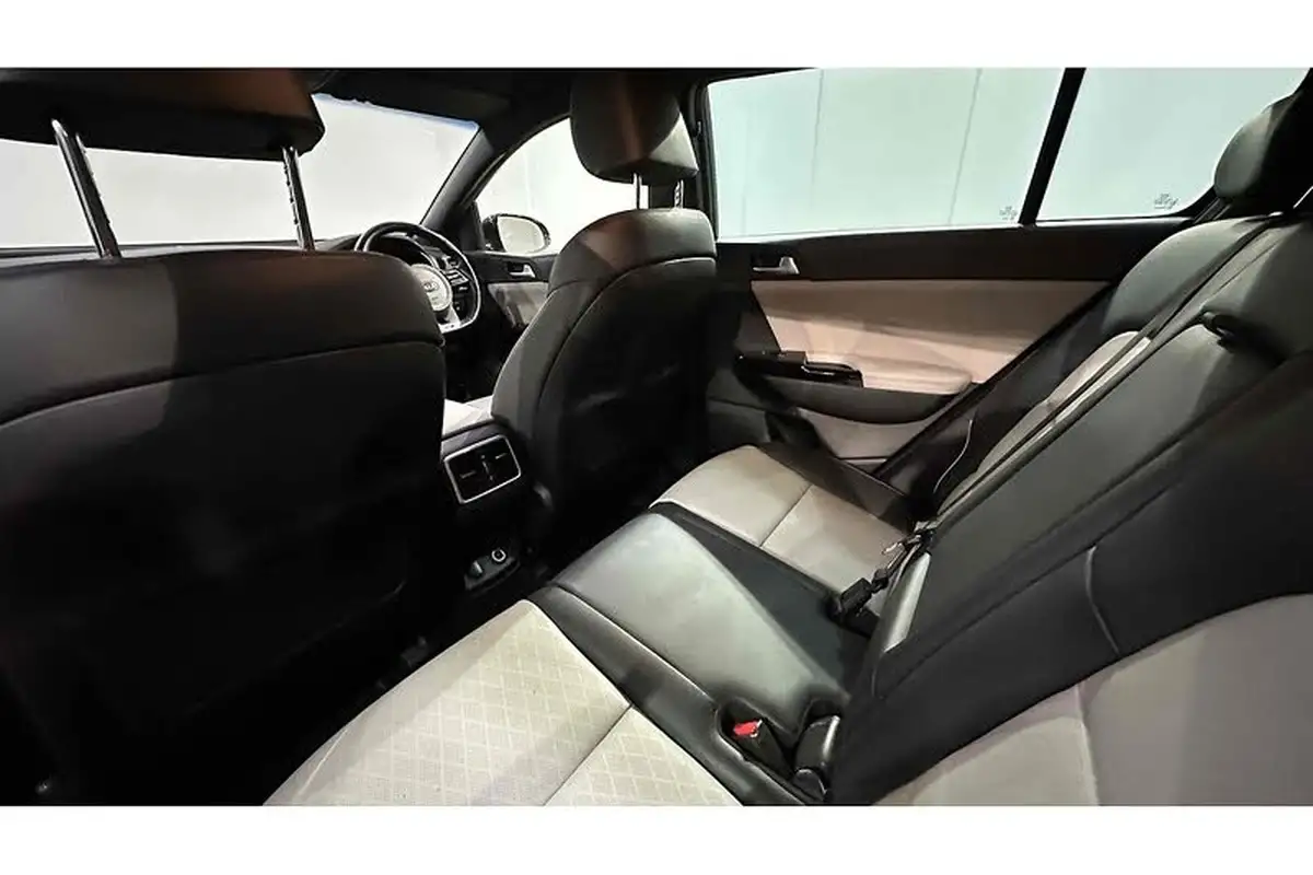 2021-kia-sportage-16crdi-gt-line-134bhp-48v-dct-big-21