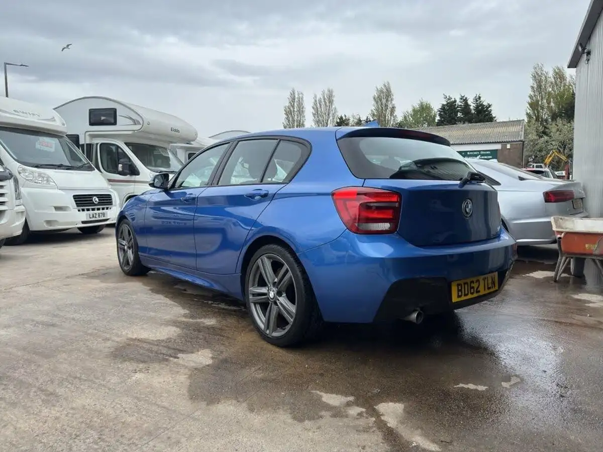2012-bmw-1-series-20td-120d-m-sport-hatch-5d-big-27