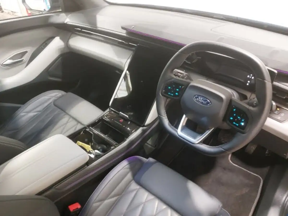 2024-ford-explorer-e-premium-286ps-77kwh-big-16