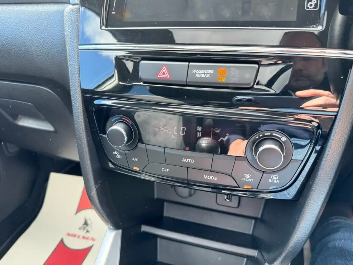 2018-suzuki-vitara-16-sz5-big-25
