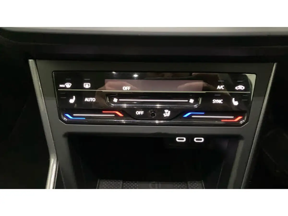 2022-volkswagen-taigo-10-tsi-style-big-12