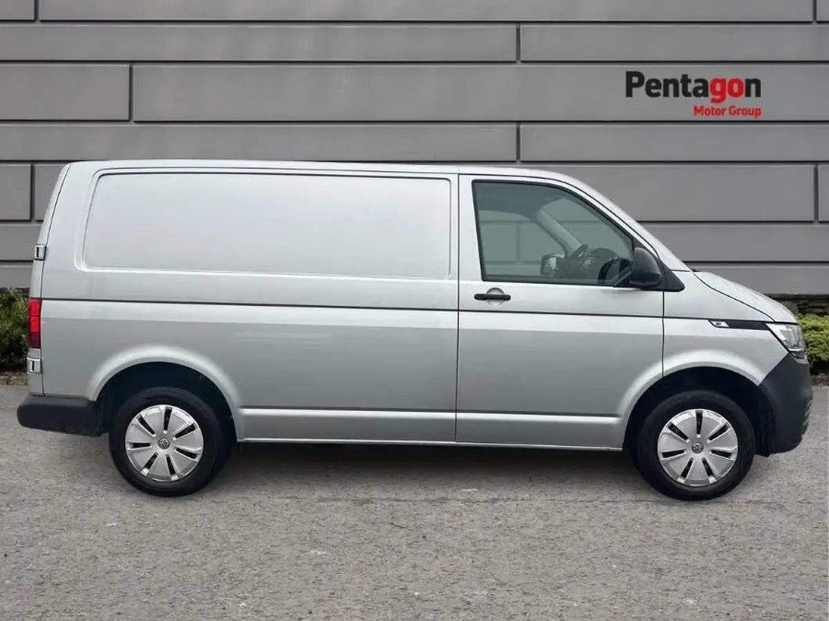2022-volkswagen-transporter-20tdi-t28-startline-bmt-swb-110pseu6dt-e-big-10