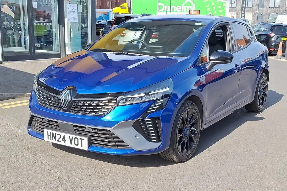 2024-renault-clio-16-esprit-alpine-big-16