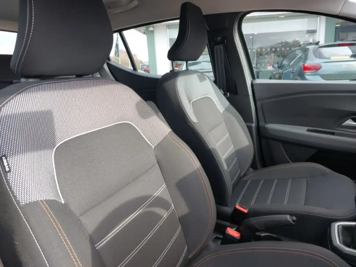 2024-dacia-sandero-stepway-10-tce-expression-90bhp-big-15