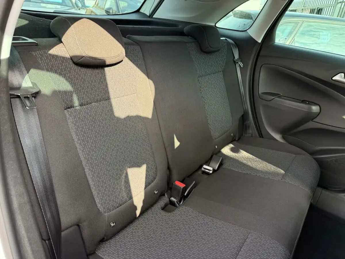 2021-vauxhall-crossland-12i-griffin-big-15