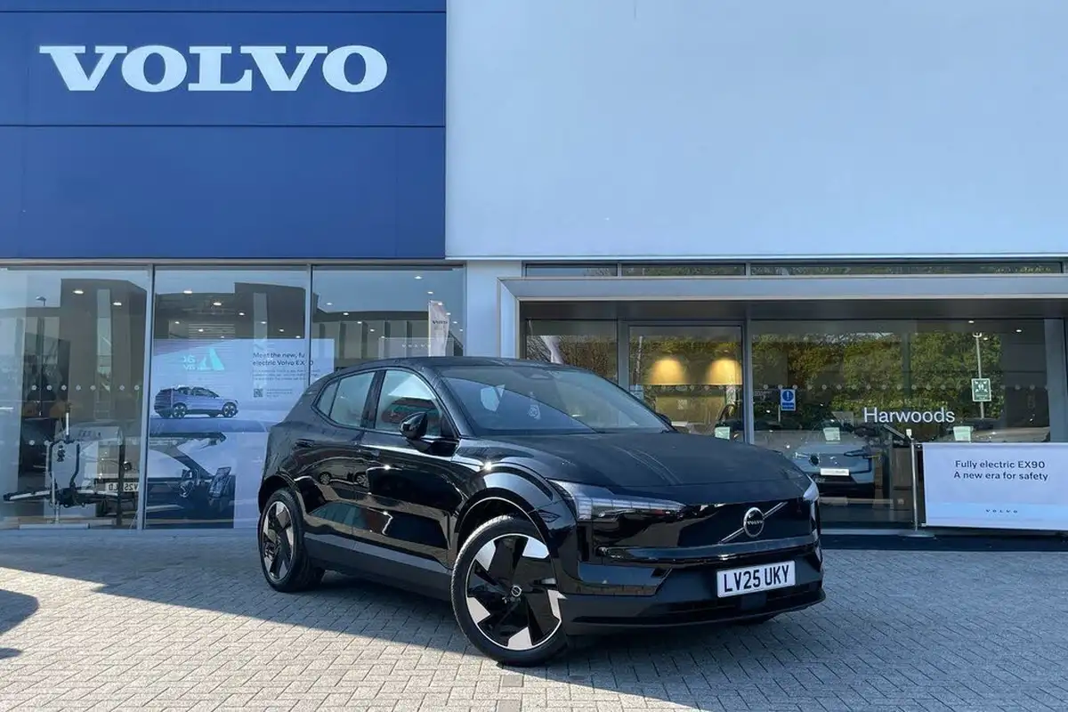 2025-volvo-ex30-e-single-motor-plus-extended-range-big-0
