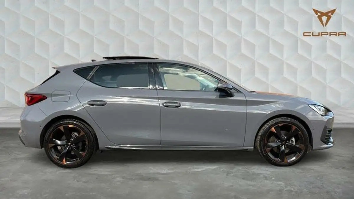 2024-cupra-leon-nf-15-etsi-v1-design-edition-hatchback-big-3