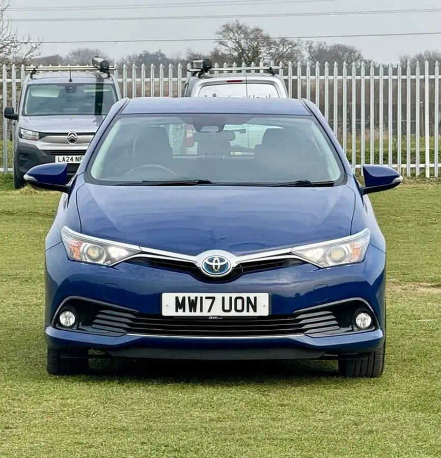 2017-toyota-auris-18-vvt-i-hsd-business-edition-tss-hatchback-big-8